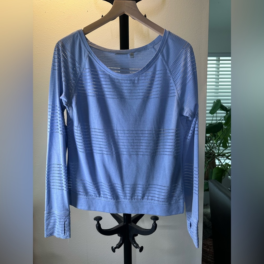 Athleta Light Blue Women's Top - Size Small